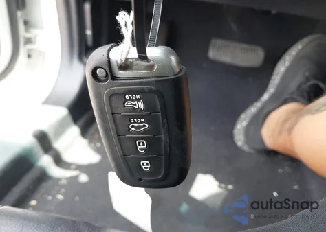 2013 Hyundai Genesis 2.0T Premium z USA, uszkodzony, nr VIN KMHHT6KD0DU093139